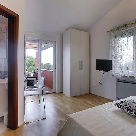 Villa Delle Rondini By Interhome Krnica