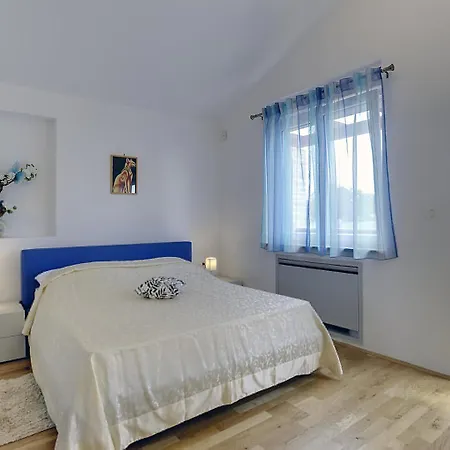 فيلة Delle Rondini By Interhome كرينكا