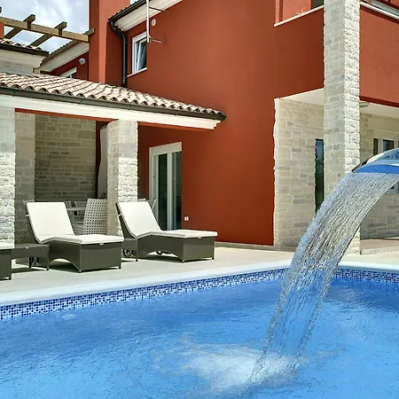 فيلة Delle Rondini By Interhome *